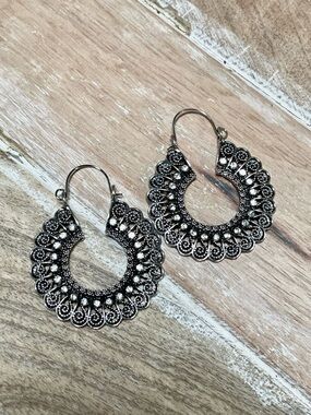 Intricate Silver Filigree Hoop Earrings - Boho Chic